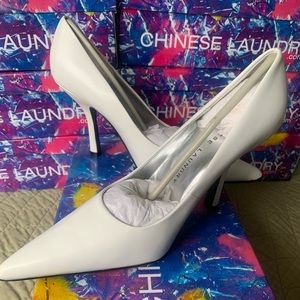 Chinese Laundry sz 8, women’s 3in white heels